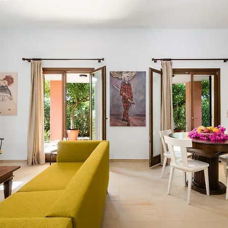 Aniso Villa *